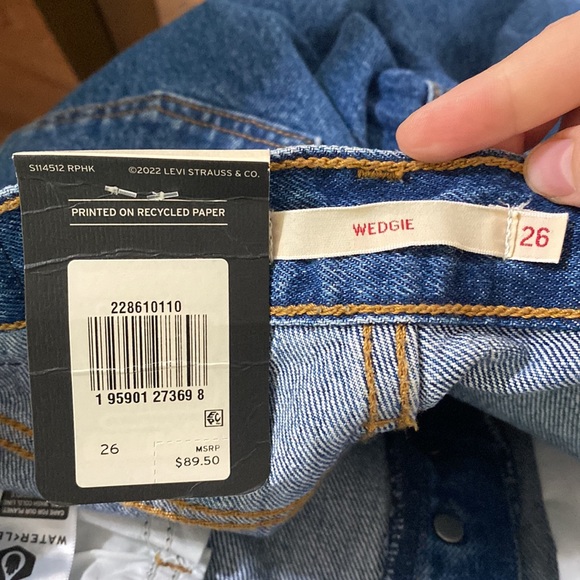 Levi’s Premium Wedgie Icon Fit cropped rigid denim jeans in medium wash sz 26 - Picture 11 of 15